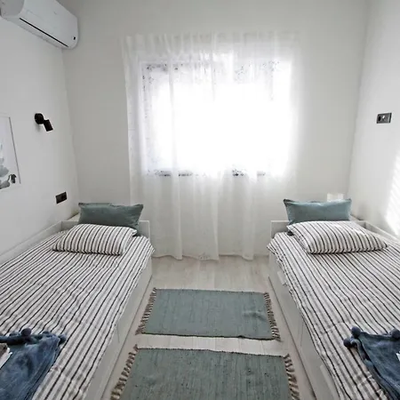 Katja Apartament *